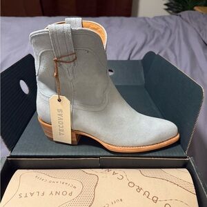 Tecovas The Lucy suede boots